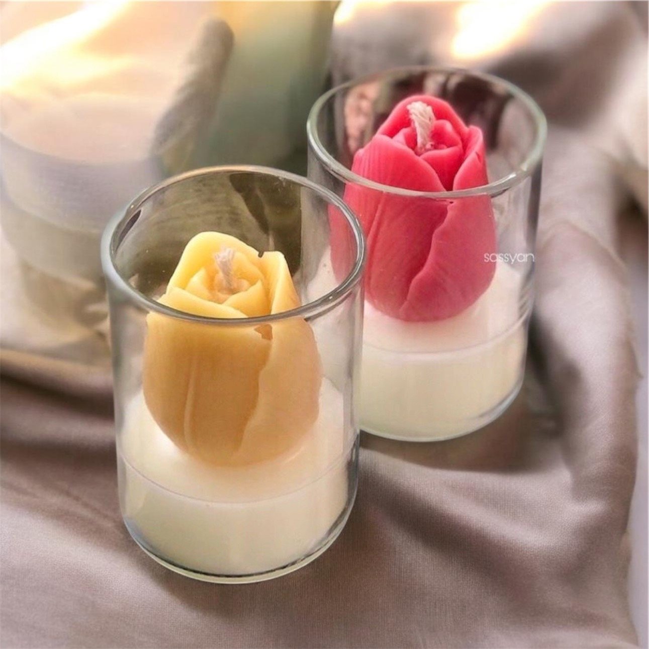 Tulip jar