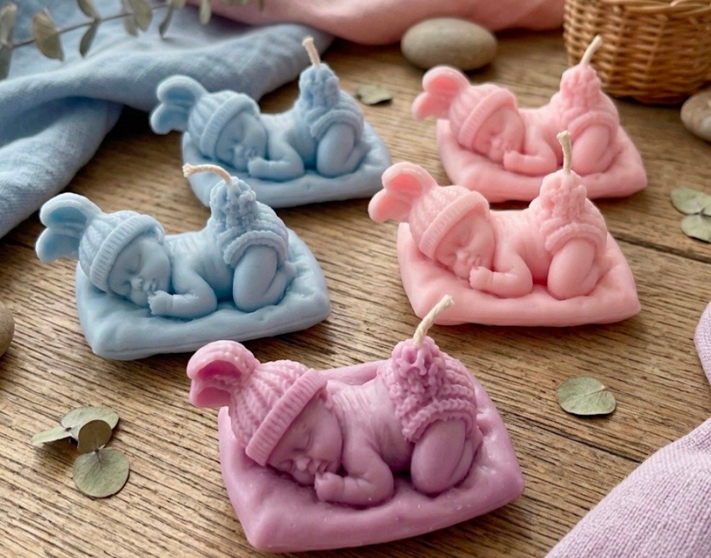 Sleeping baby candle 