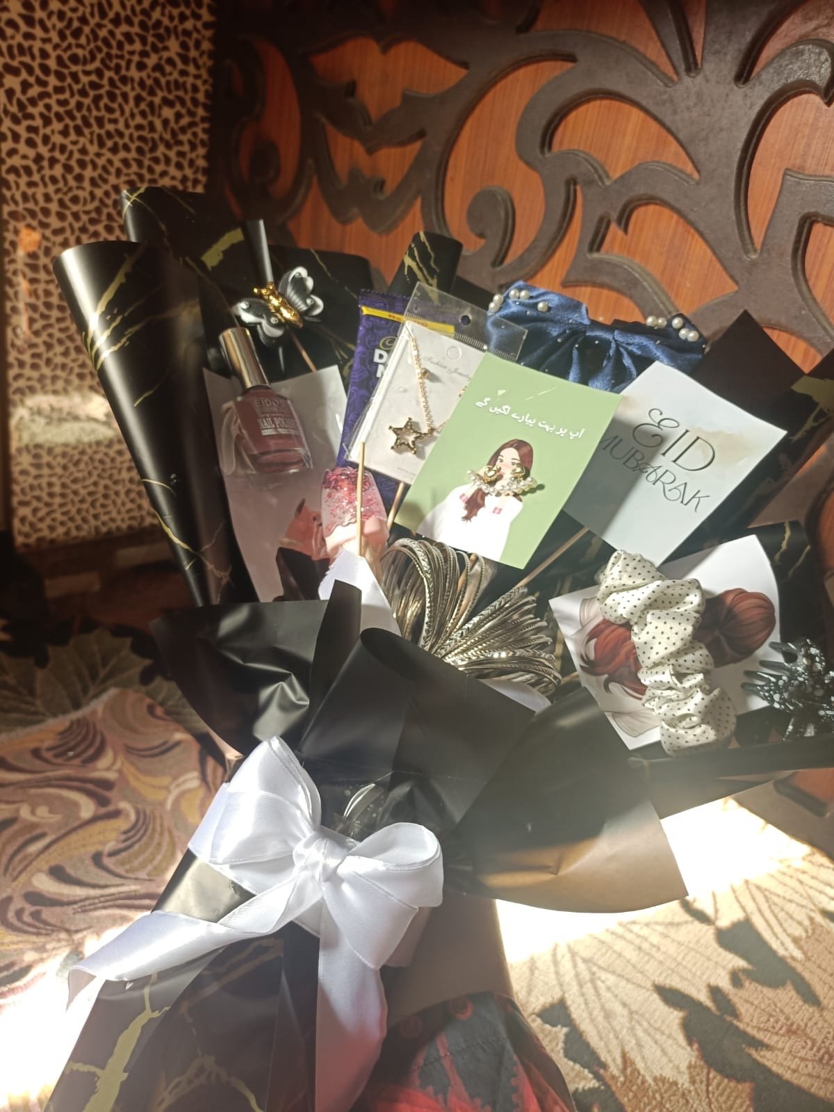 Makeup bouquet