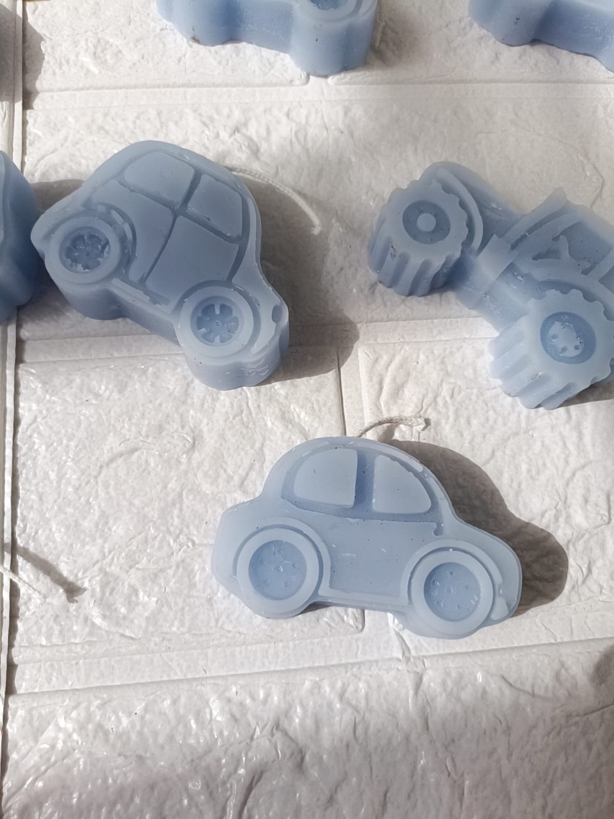 Small car candle